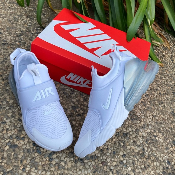 Nike Air Max 270 Extreme - Picture 2 of 5